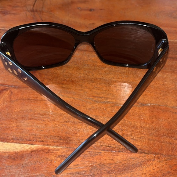 Chanel - Picture 4 of 7